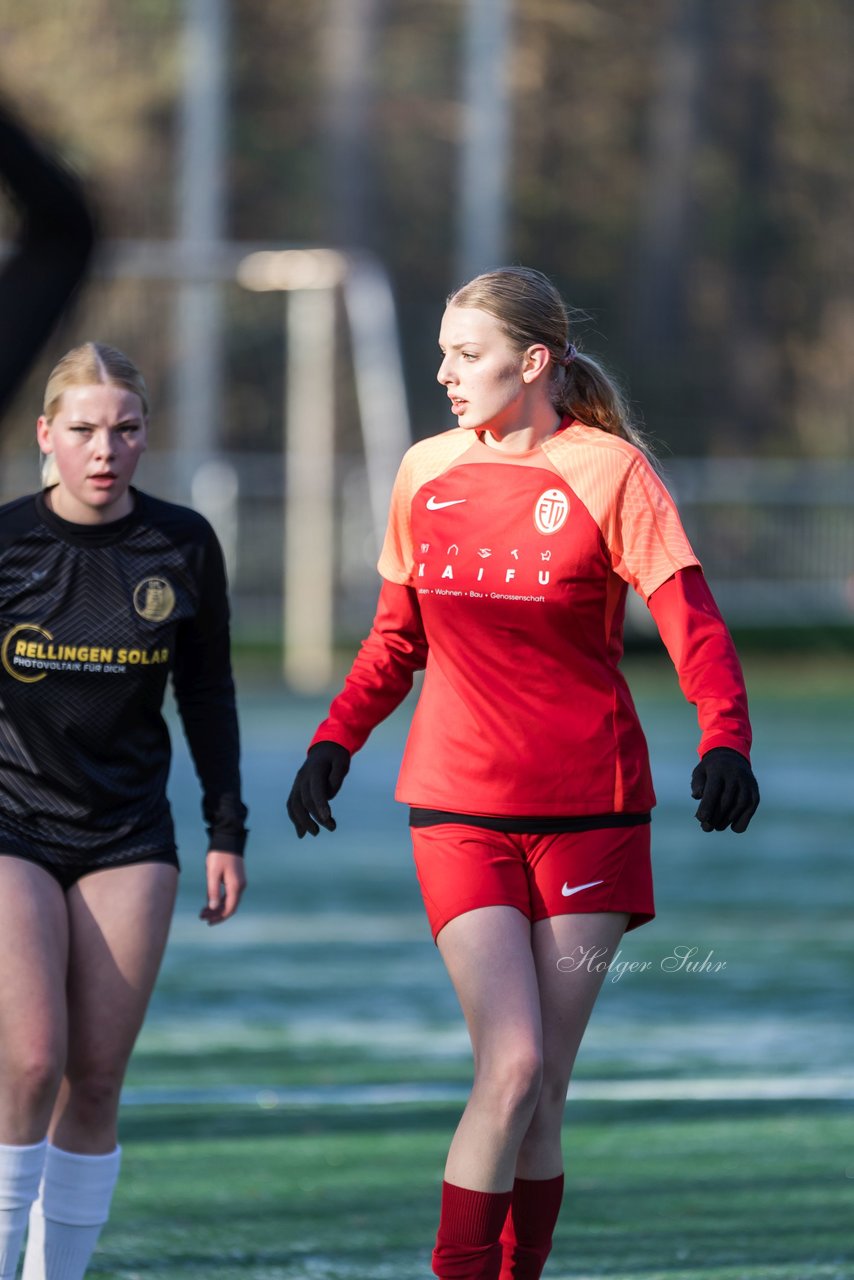 Bild 124 - wBJ VfL Pinneberg2 - Eimsbuttler TV 3 : Ergebnis: 5:0